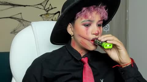 Snapshot of dominick_joness chatting on 12, 10, 2025 Dominick  online show from 12, 10, 2025