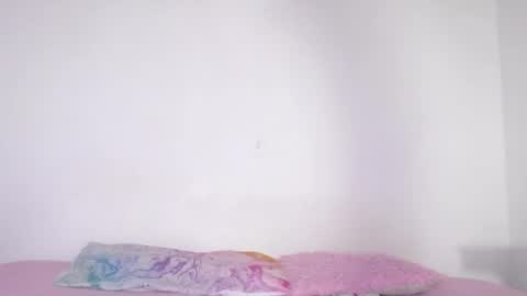 Snapshot of dominika_angel chatting on 28, 5, 2026 online show from 28, 5, 2026