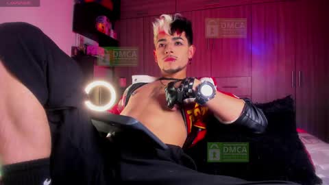 Dominik Eclipse  online show from 16, 4, 2026