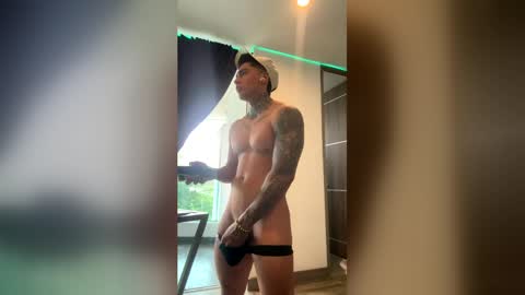 Snapshot of dominiofit chatting on 23, 5, 2026 Only fans Ronnie col---InstaRonniecolleman online show from 23, 5, 2026