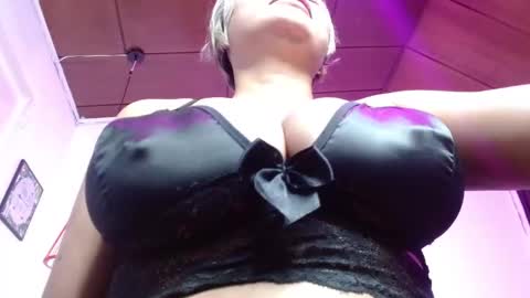  D O M I N K  online show from 20, 2, 2026