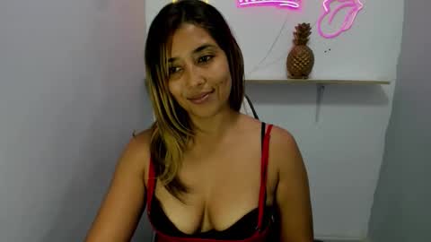 dona_tella online show from 19, 3, 2026