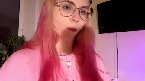 Karolina online show from 15, 10, 2025