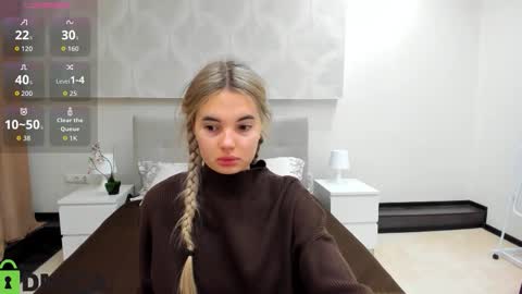 Donna On GMT2 Mon-Fri 3-9 AM online show from 21, 11, 2025