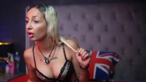 Snapshot of donnadubai chatting on 26, 6, 2026 Donna online show from 26, 6, 2026