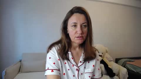 Tatiana 43 curvy sexy body and Joanna redhead 39 years online show from 28, 9, 2025