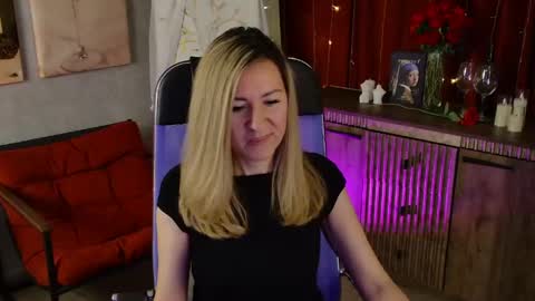 Snapshot of donnasmitth chatting on 14, 5, 2026 Donna online show from 14, 5, 2026