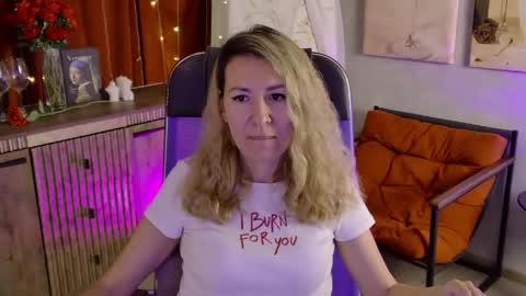 Snapshot of donnasmitth chatting on 25, 5, 2026 Donna online show from 25, 5, 2026