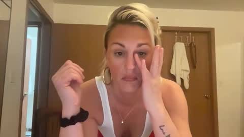 Snapshot of dontbefoolish chatting on 10, 11, 2025 dontbefoolish online show from 10, 11, 2025