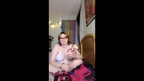 Snapshot of donthefox chatting on 12, 4, 2026 donthefox online show from 12, 4, 2026