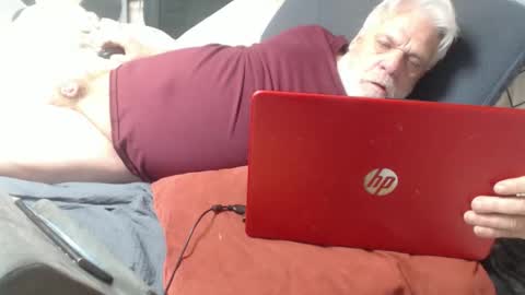 Snapshot of doouugcumming chatting on 1, 4, 2026 cummingdoouug online show from 1, 4, 2026
