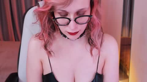 Your Dora Follow me 3 online show from 19, 1, 2025
