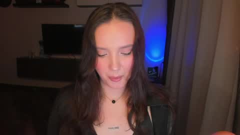 Dora Charmer online show from 17, 4, 2026