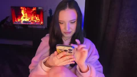 Snapshot of doracharmer chatting on 5, 5, 2026 Dora Charmer online show from 5, 5, 2026