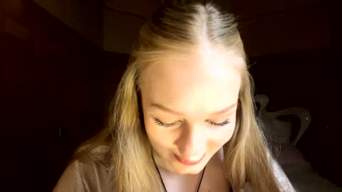 Snapshot of doreathagustave chatting on 20, 4, 2026 Anika online show from 20, 4, 2026