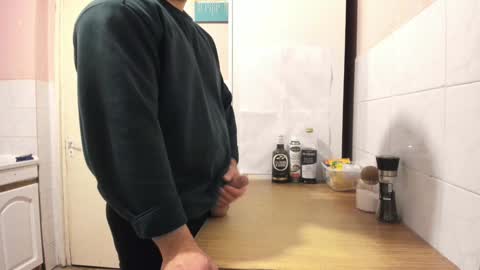 Snapshot of doriancretu95 chatting on 8, 12, 2024 menu below online show from 8, 12, 2024