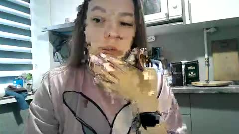 Snapshot of dorrie_ann chatting on 20, 10, 2025 Dorrie Ann online show from 20, 10, 2025