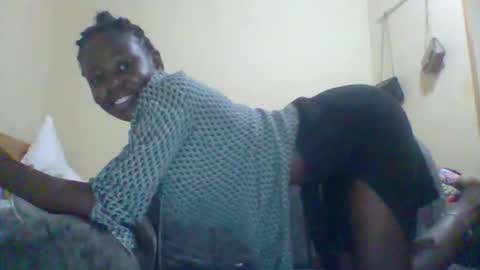 Snapshot of dottletopsy chatting on 12, 10, 2025 dottletopsy online show from 12, 10, 2025