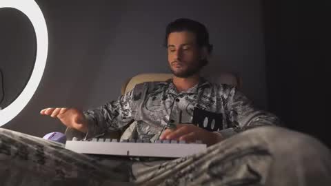 Keen online show from 4, 3, 2025