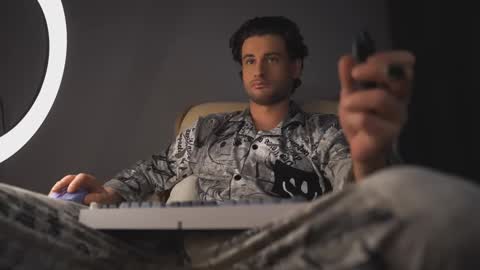 Keen online show from 7, 3, 2025