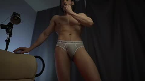 Snapshot of double_luckystrike chatting on 24, 5, 2026 Keen online show from 24, 5, 2026