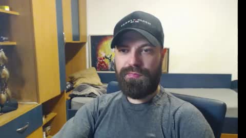 Snapshot of doublejake chatting on 8, 10, 2025 DoubleJake online show from 8, 10, 2025