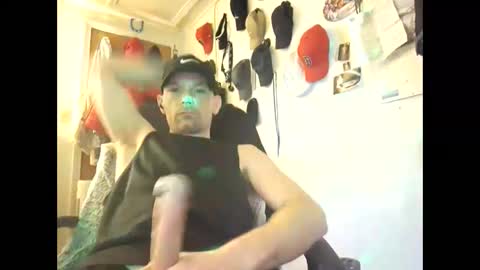 Snapshot of dougiebisme chatting on 11, 3, 2025 dougiebisme online show from 11, 3, 2025