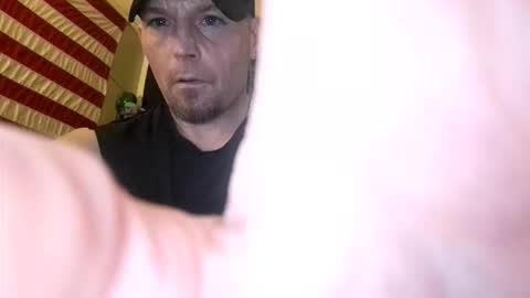 Snapshot of dougiebisme chatting on 7, 4, 2026 dougiebisme online show from 7, 4, 2026