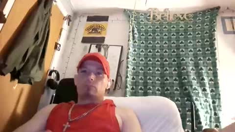 Snapshot of dougiebisme chatting on 28, 4, 2026 dougiebisme online show from 28, 4, 2026