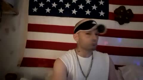 Snapshot of dougiebisme chatting on 14, 5, 2026 dougiebisme online show from 14, 5, 2026