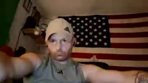 Snapshot of dougiebisme chatting on 21, 6, 2026 dougiebisme online show from 21, 6, 2026