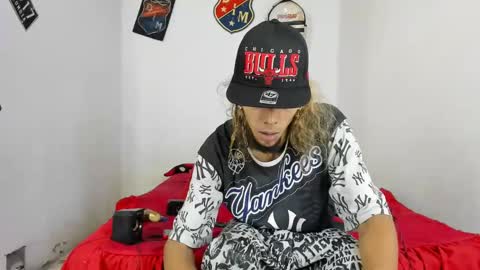 douglas_gallegos online show from 27, 2, 2025