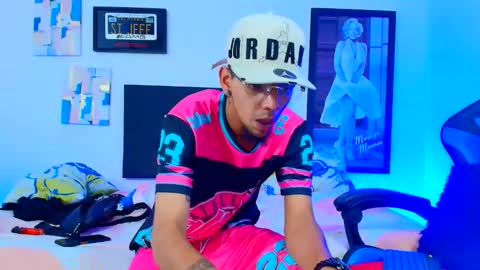 douglas_gallegos online show from 21, 11, 2025