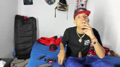 Snapshot of douglas_gallegos chatting on 9, 2, 2026 douglas_gallegos online show from 9, 2, 2026