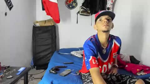 Snapshot of douglas_gallegos chatting on 18, 2, 2026 douglas_gallegos online show from 18, 2, 2026