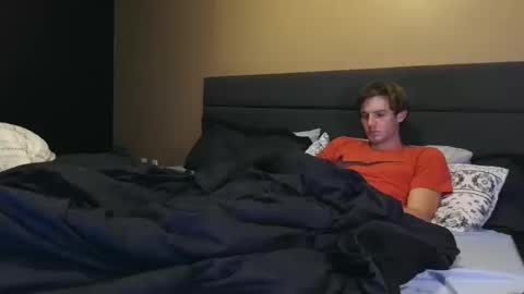 Snapshot of downforthemoney chatting on 14, 10, 2025 downforthemoney online show from 14, 10, 2025