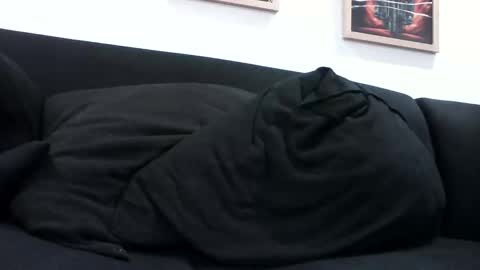 TheDevilNextDoor online show from 22, 12, 2025