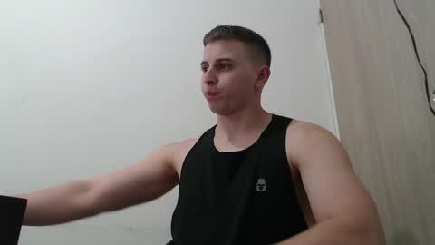 draco_boy2000 online show from 14, 4, 2026