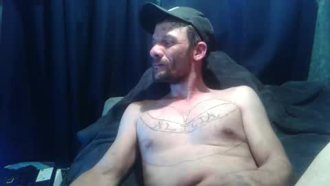 Snapshot of dragonoid96 chatting on 1, 3, 2026 lovemachine online show from 1, 3, 2026