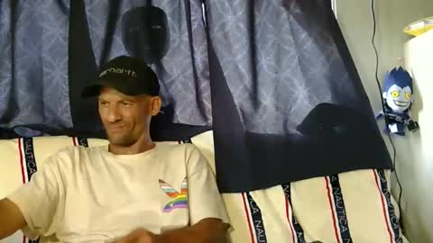 Snapshot of dragonoid96 chatting on 3, 6, 2026 lovemachine online show from 3, 6, 2026