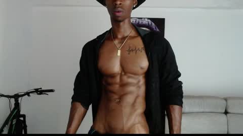 Snapshot of drake_brown_23 chatting on 19, 4, 2026 Drake 23 online show from 19, 4, 2026