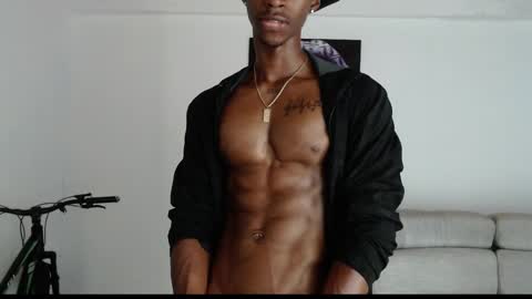 Snapshot of drake_brown_23 chatting on 24, 4, 2026 Drake 23 online show from 24, 4, 2026