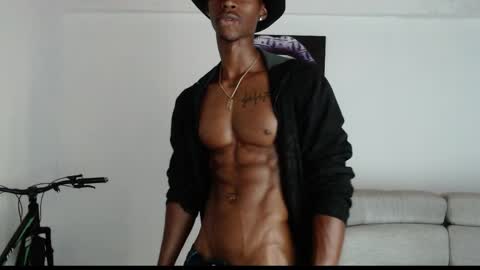 Snapshot of drake_brown_23 chatting on 28, 4, 2026 Drake 23 online show from 28, 4, 2026
