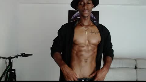 Snapshot of drake_brown_23 chatting on 4, 5, 2026 Drake 23 online show from 4, 5, 2026
