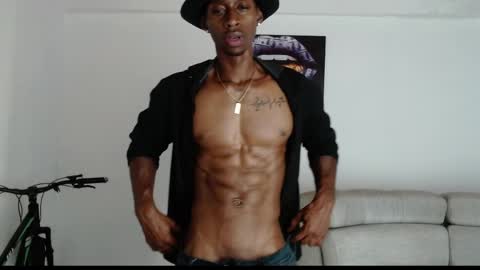 Snapshot of drake_brown_23 chatting on 6, 6, 2026 Drake 23 online show from 6, 6, 2026