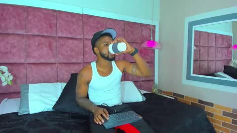 Snapshot of drake_nassir4 chatting on 4, 12, 2024 ---Drake--- online show from 4, 12, 2024