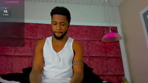 Snapshot of drake_nassir4 chatting on 1, 1, 2025 ---Drake--- online show from 1, 1, 2025