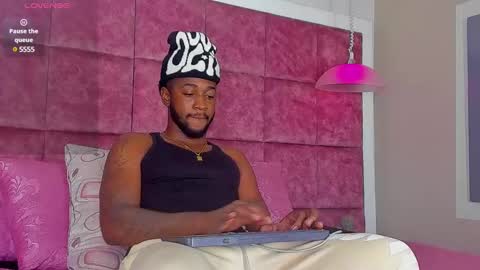 Snapshot of drake_nassir4 chatting on 27, 1, 2025 ---Drake--- online show from 27, 1, 2025