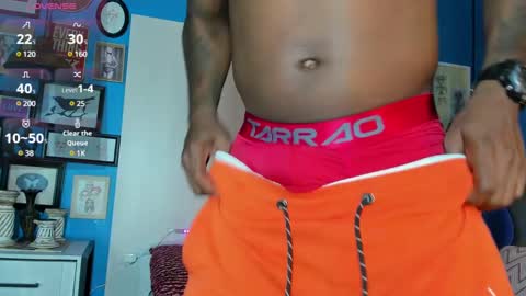 Snapshot of drake_nassir4 chatting on 14, 2, 2025 ---Drake--- online show from 14, 2, 2025