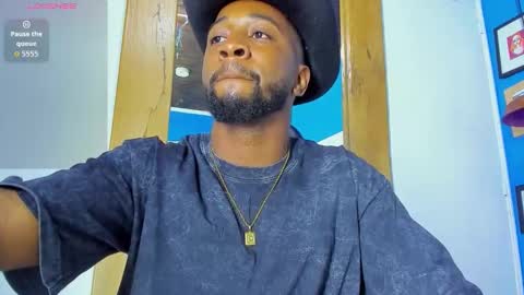 Snapshot of drake_nassir4 chatting on 16, 9, 2025 ---Drake--- online show from 16, 9, 2025